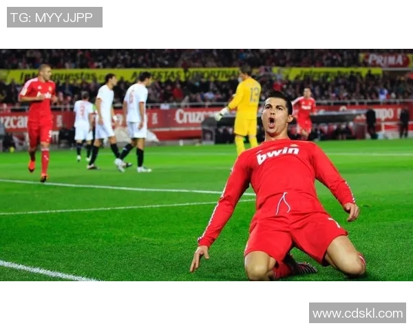 世界杯波尔图大胜多特蒙德帽子戏法引发全场狂欢战术分析揭秘