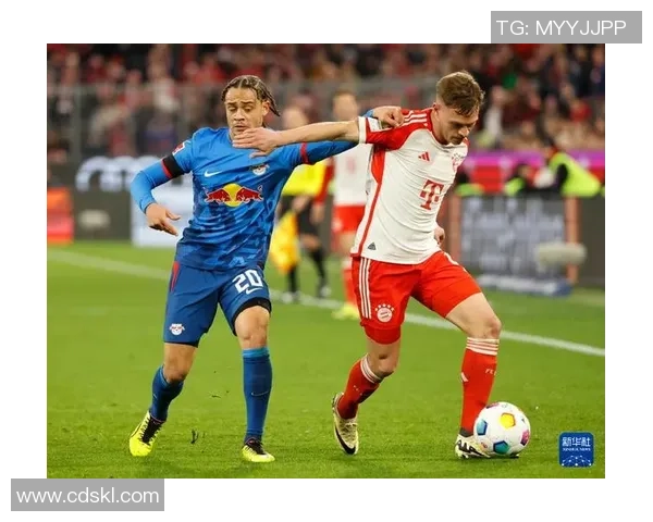 国王杯激战：拜仁与莱比锡平局收官补时进球引发全场狂欢