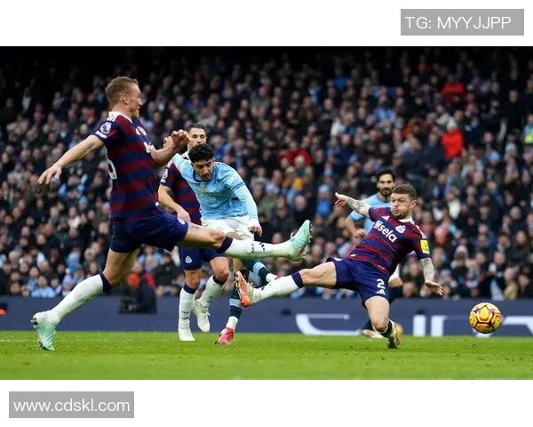 意甲激战：多特蒙德小胜阿森纳引发转会市场热议与球迷狂欢