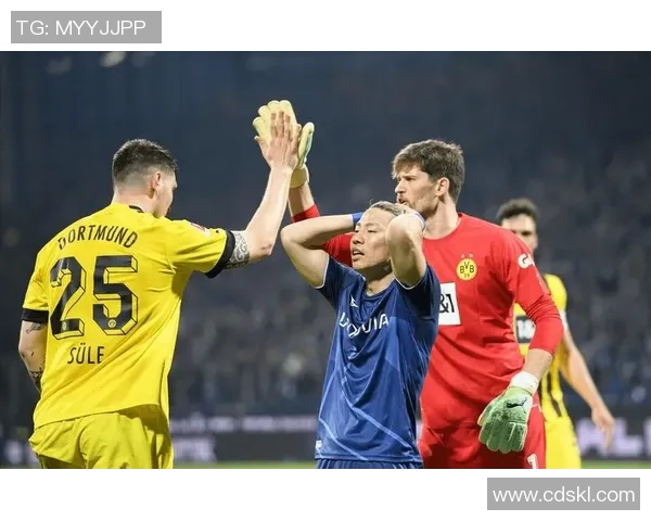 欧冠激战莱比锡凭神扑力克那不勒斯争议判罚引发热议