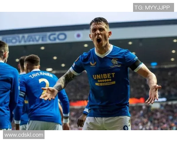 欧联杯惊心动魄热刺与切尔西激战成平局红牌事件引发全场热议