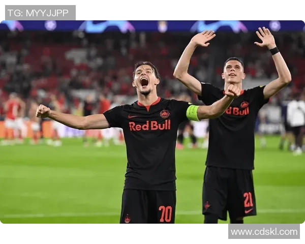 莱比锡主场大胜本菲卡补时进球点燃全场激情瞬间回顾