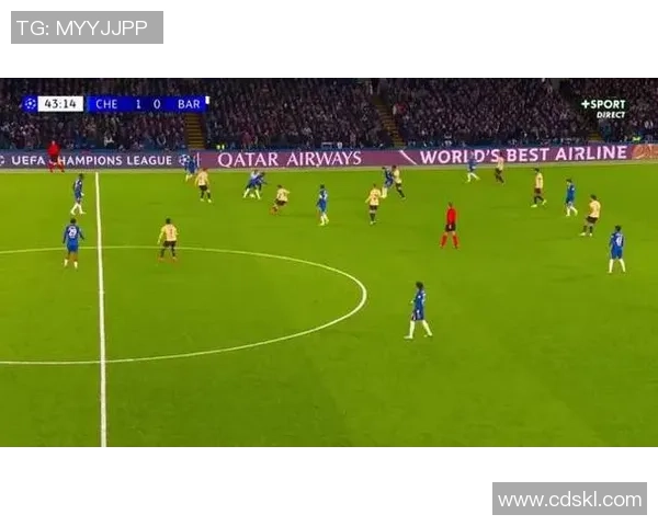 切尔西友谊赛大胜巴萨红牌事件引发全场热议与战术分析