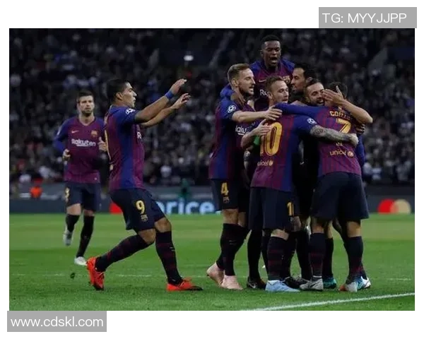 国王杯惊天逆转巴萨6-2热刺红牌事件引发全场热议