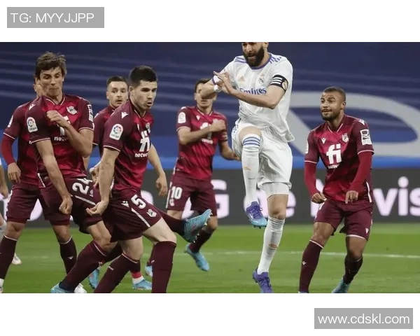 中超精彩对决皇马3-0本菲卡绝杀瞬间引发全场狂欢数据深度解析 中超精彩对决皇马3-0本菲卡绝杀瞬间引发全场狂欢数据深度解析