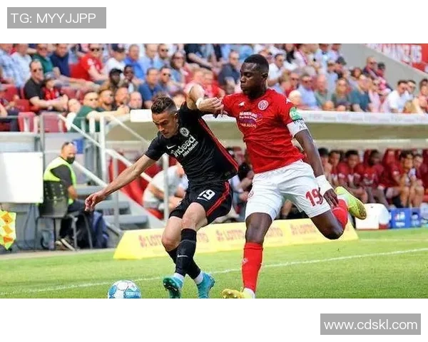 德甲焦点战热刺与多特蒙德互交白卷红牌事件引发全场热议与战术分析