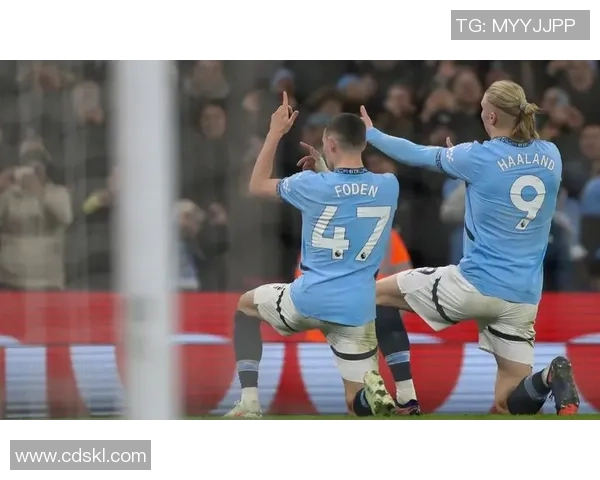 欧联杯精彩对决切尔西逆转曼城引发争议判罚全场沸腾