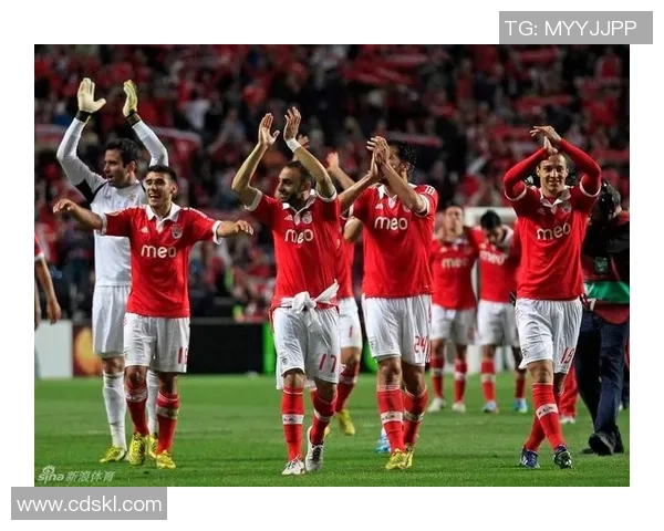 欧联杯本菲卡逆转多特蒙德点球大战引发争议全场沸腾 欧联杯本菲卡逆转多特蒙德点球大战引发争议全场沸腾