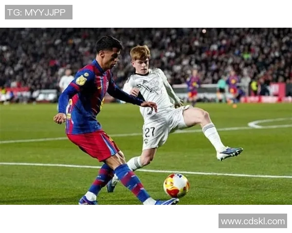 国王杯惊天逆转阿森纳5-1狂胜巴萨争议判罚引发全场热议