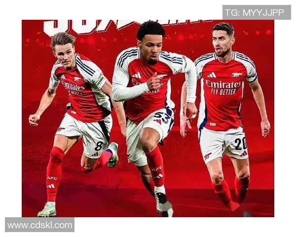 世界杯焦点战曼城与阿森纳平局红牌争议引发全场热议分析 世界杯焦点战曼城与阿森纳平局红牌争议引发全场热议分析