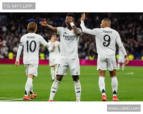 曼城与皇马友谊赛激战四三点球大战引爆全场激情瞬间 曼城与皇马友谊赛激战四三点球大战引爆全场激情瞬间