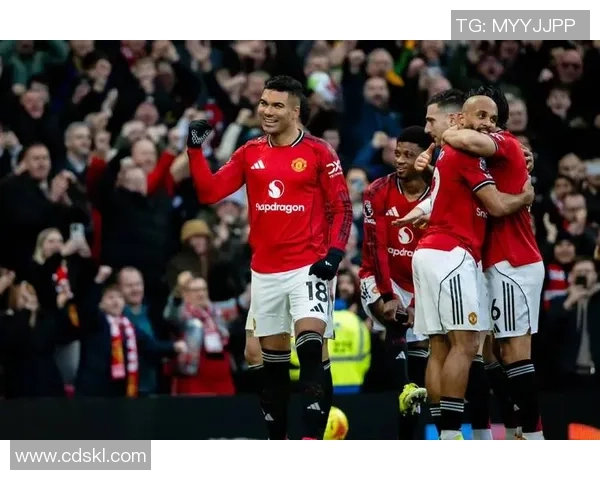 曼联主场狂胜莱比锡五球大捷绝杀时刻点燃全场激情