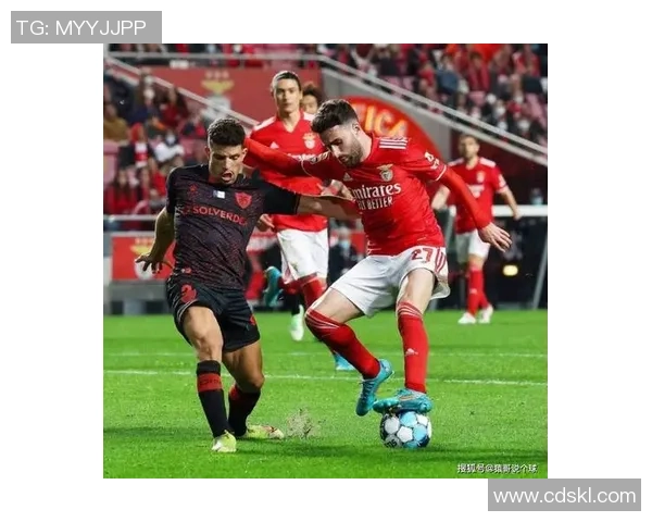 德甲精彩对决巴黎圣日耳曼大胜本菲卡乌龙球引发全场狂欢与转会猜测 德甲精彩对决巴黎圣日耳曼大胜本菲卡乌龙球引发全场狂欢与转会猜测