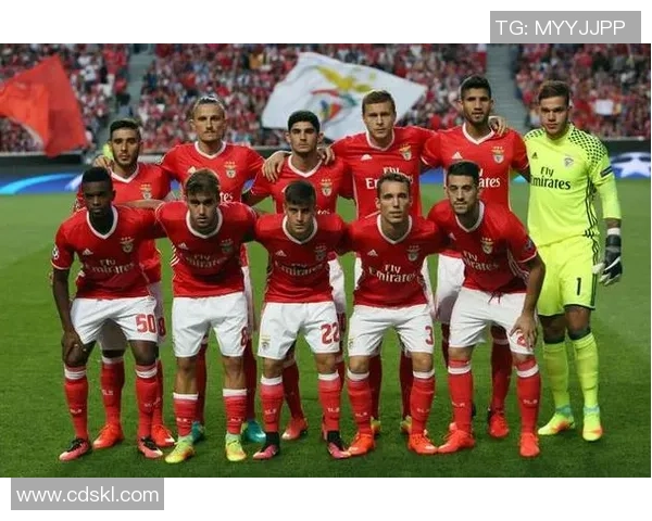 欧联杯精彩对决本菲卡与曼城战平补时进球引发全场狂欢