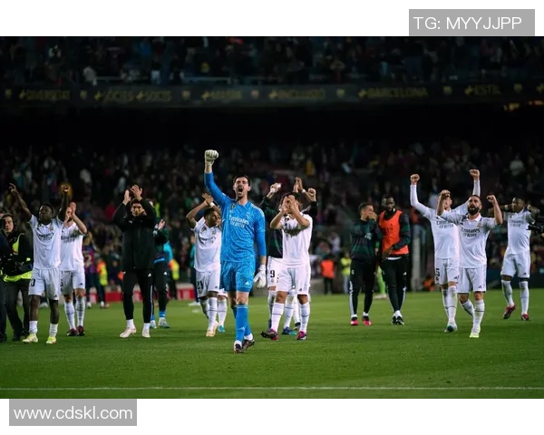 国王杯冷门之战那不勒斯以1-0战胜多特蒙德上演帽子戏法精彩瞬间 国王杯冷门之战那不勒斯以1-0战胜多特蒙德上演帽子戏法精彩瞬间