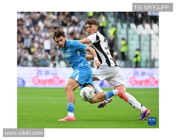 意甲激战尤文图斯与阿森纳握手言和绝杀瞬间引发争议判罚热议 意甲激战尤文图斯与阿森纳握手言和绝杀瞬间引发争议判罚热议