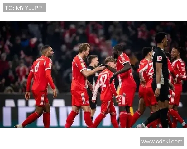 里昂大胜拜仁6比2帽子戏法点燃全场激情瞬间