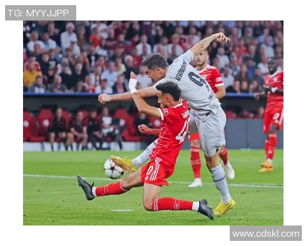 国王杯惊现冷门拜仁热刺激战成平局逆转瞬间引爆全场